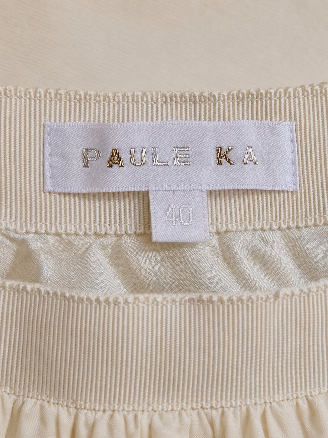 Pantalon Paule Ka en Tissu Plissé Écru