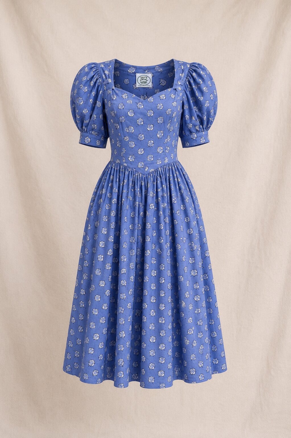 Robe en coton fleuri lila Laura Ashley vintage