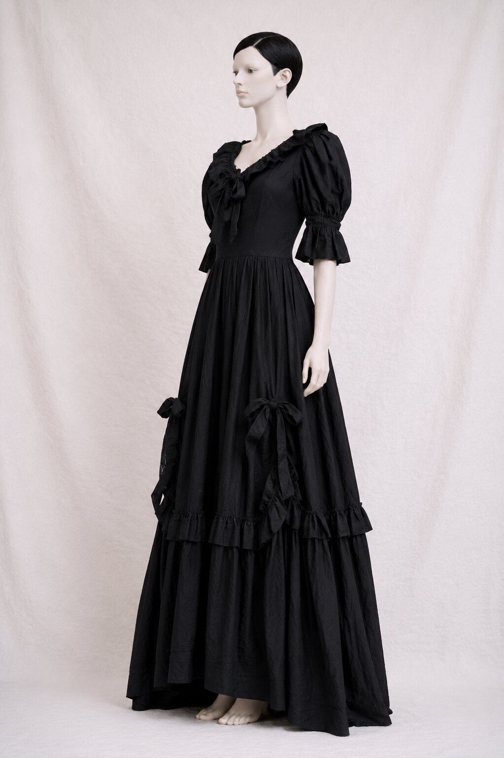 Robe Laura Ashley en coton noir à nœuds vintage authentique