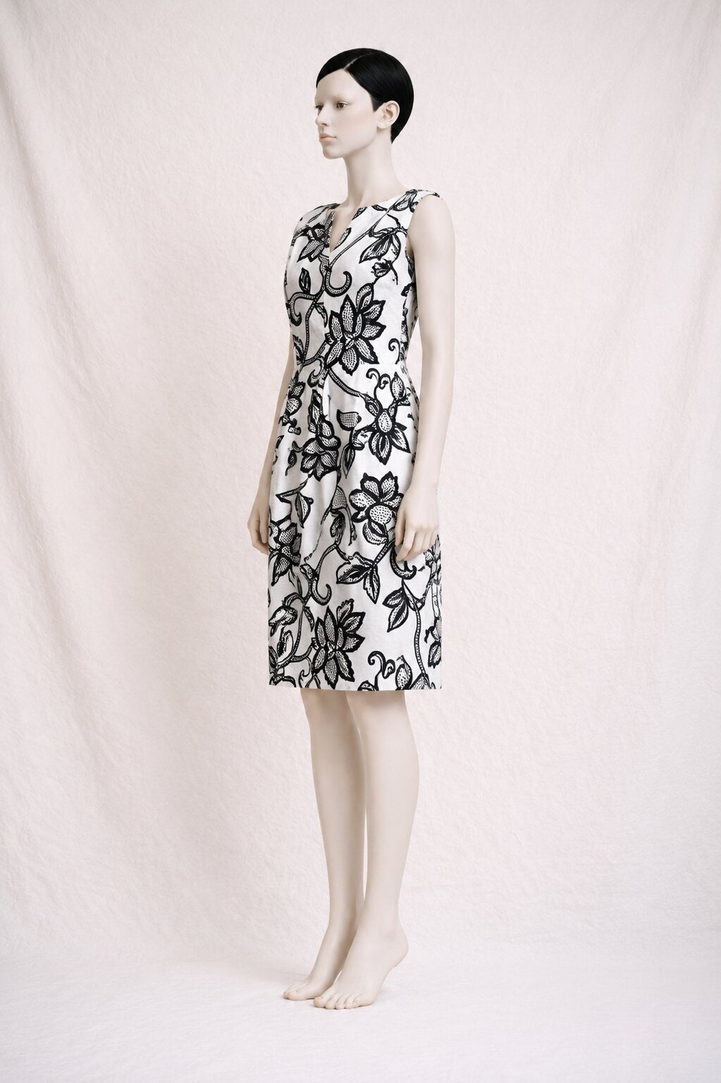 Authentic Guy Laroche Dress in Black and White Floral Printed Cotton