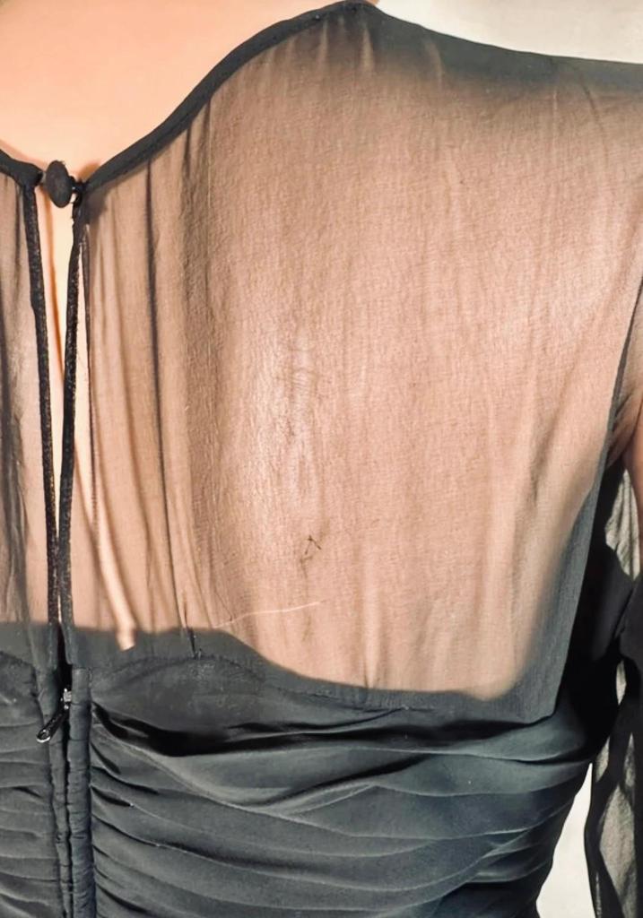 Robe longue authentique Karl Lagerfeld en mousseline noire drapée