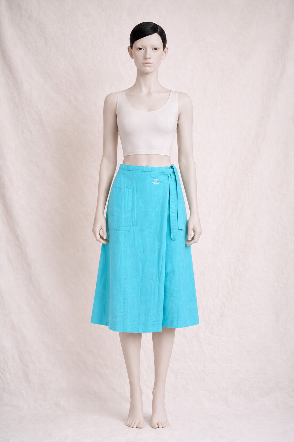 Jupe - portefeuille  Courrèges Paris bleu ciel pastel vintage authentique