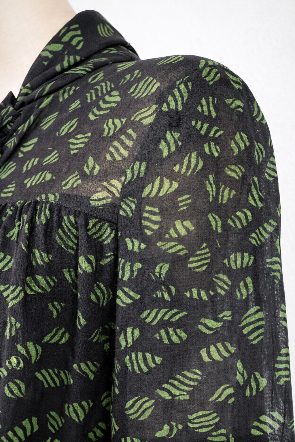 Robe en laine et soie vert Vanessa Seaward