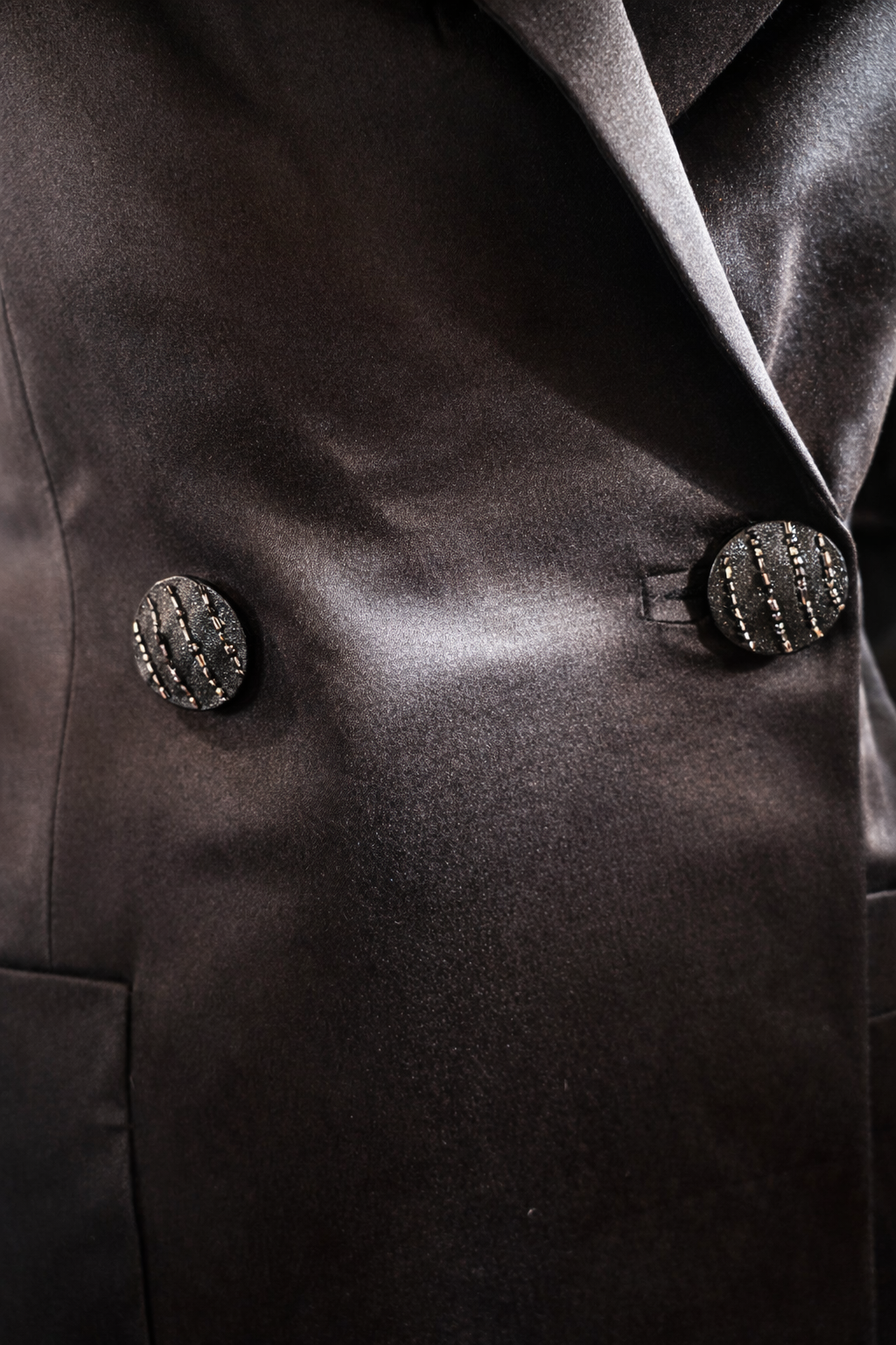 Blazer en soie noir et blanc Gianfranco Ferre vintage neuve