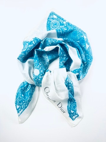 Carré Christian Dior en coton bleu et blanc motif floral vintage authentique