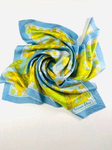 Carré Christian Dior en soie bleu et jaune motif floral vintage authentique