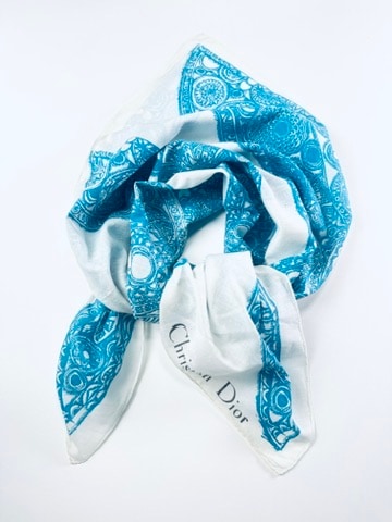 Carré Christian Dior en coton bleu et blanc motif floral vintage authentique