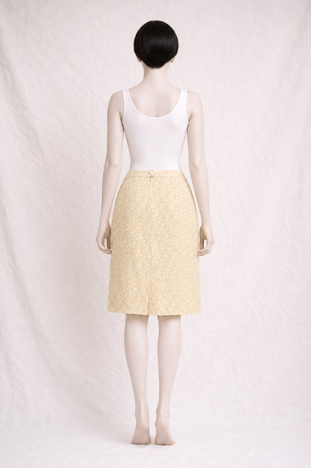 Authentic vintage summer skirt Burberry daisy pattern beige yellow