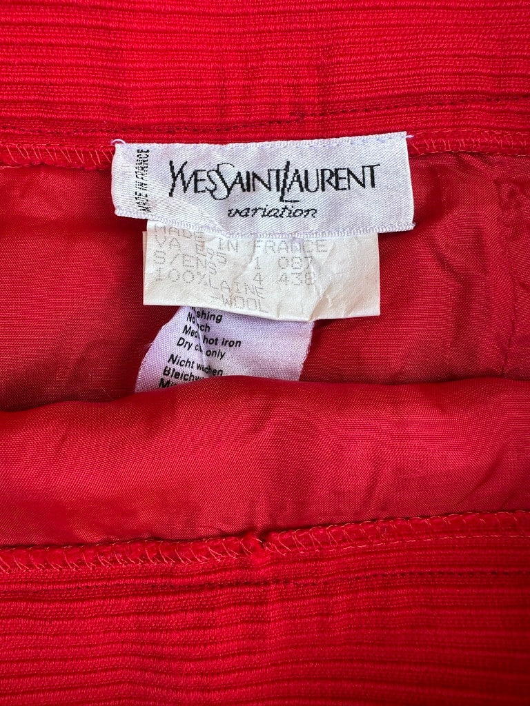 Jupe Mini en Laine Rouge Yves Saint Laurent Vintage Authentique
