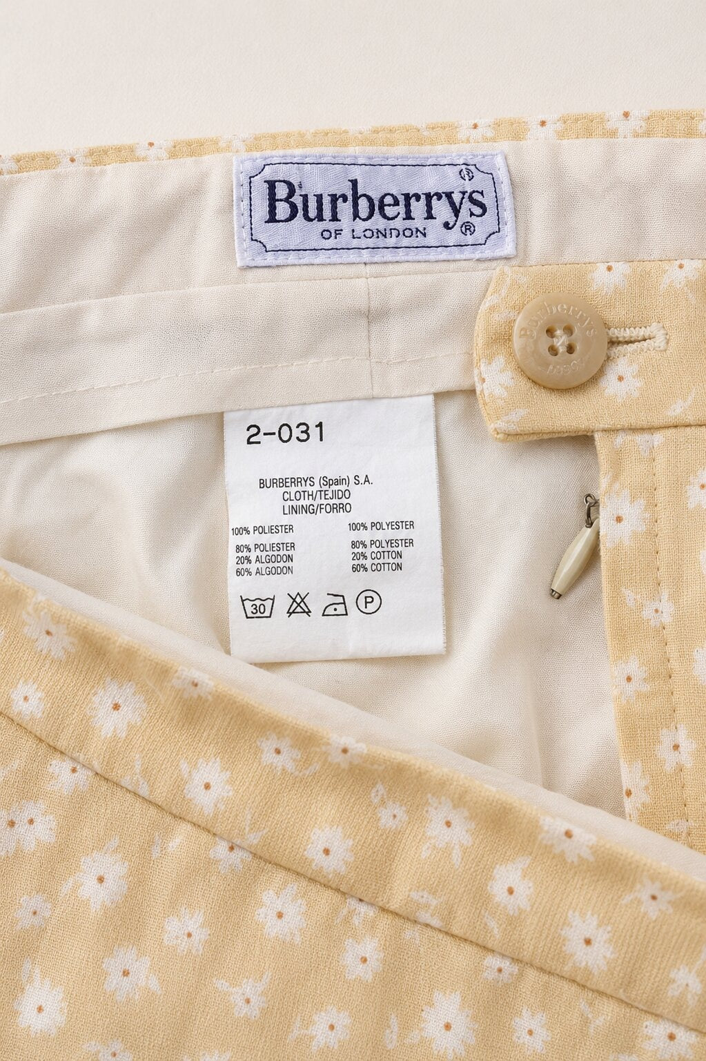 Authentic vintage summer skirt Burberry daisy pattern beige yellow