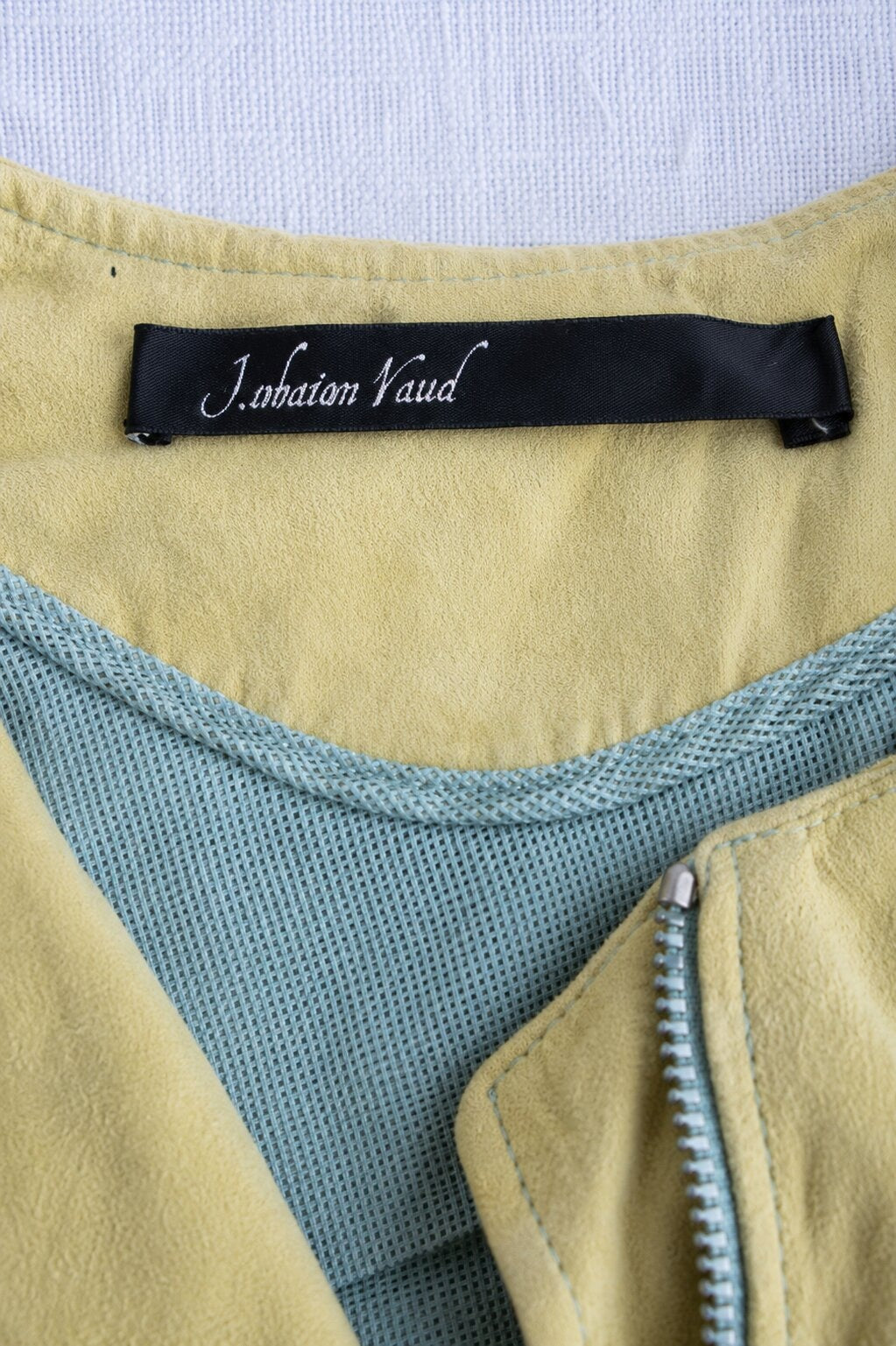 Veste Vintage Authentique en Daim Pistache par J. Sebastien Vassal