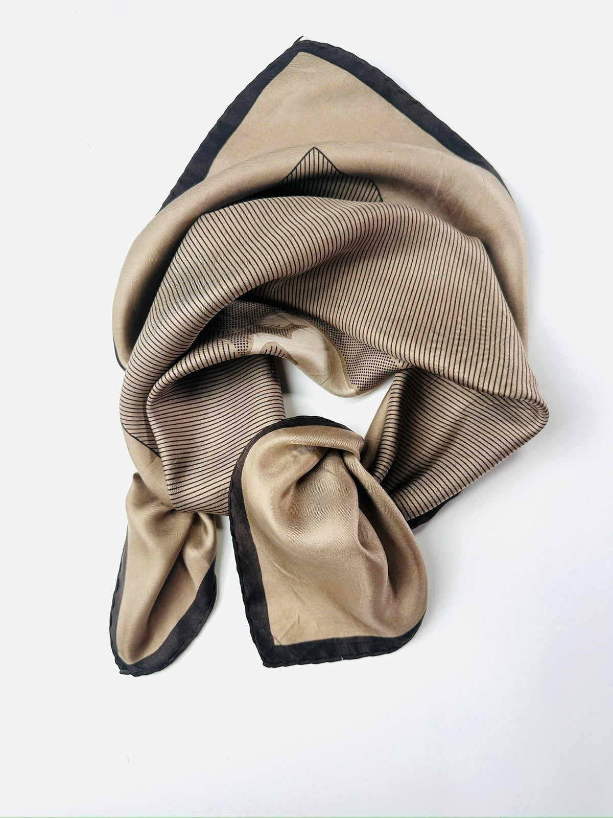 Carré Cerruti 1881 en soie marron et mocca motif équestre vintage authentique