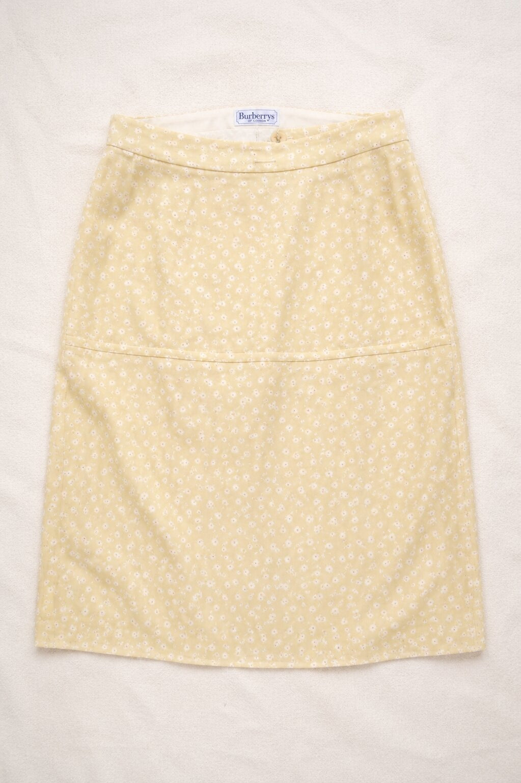 Authentic vintage summer skirt Burberry daisy pattern beige yellow