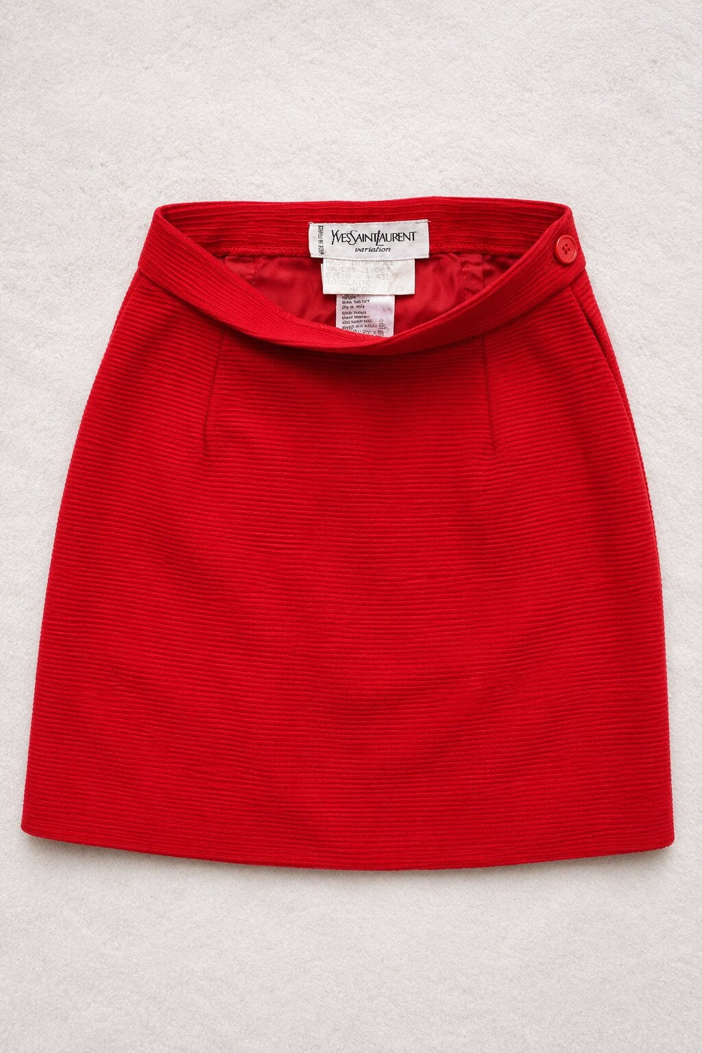 Jupe Mini en Laine Rouge Yves Saint Laurent Vintage Authentique