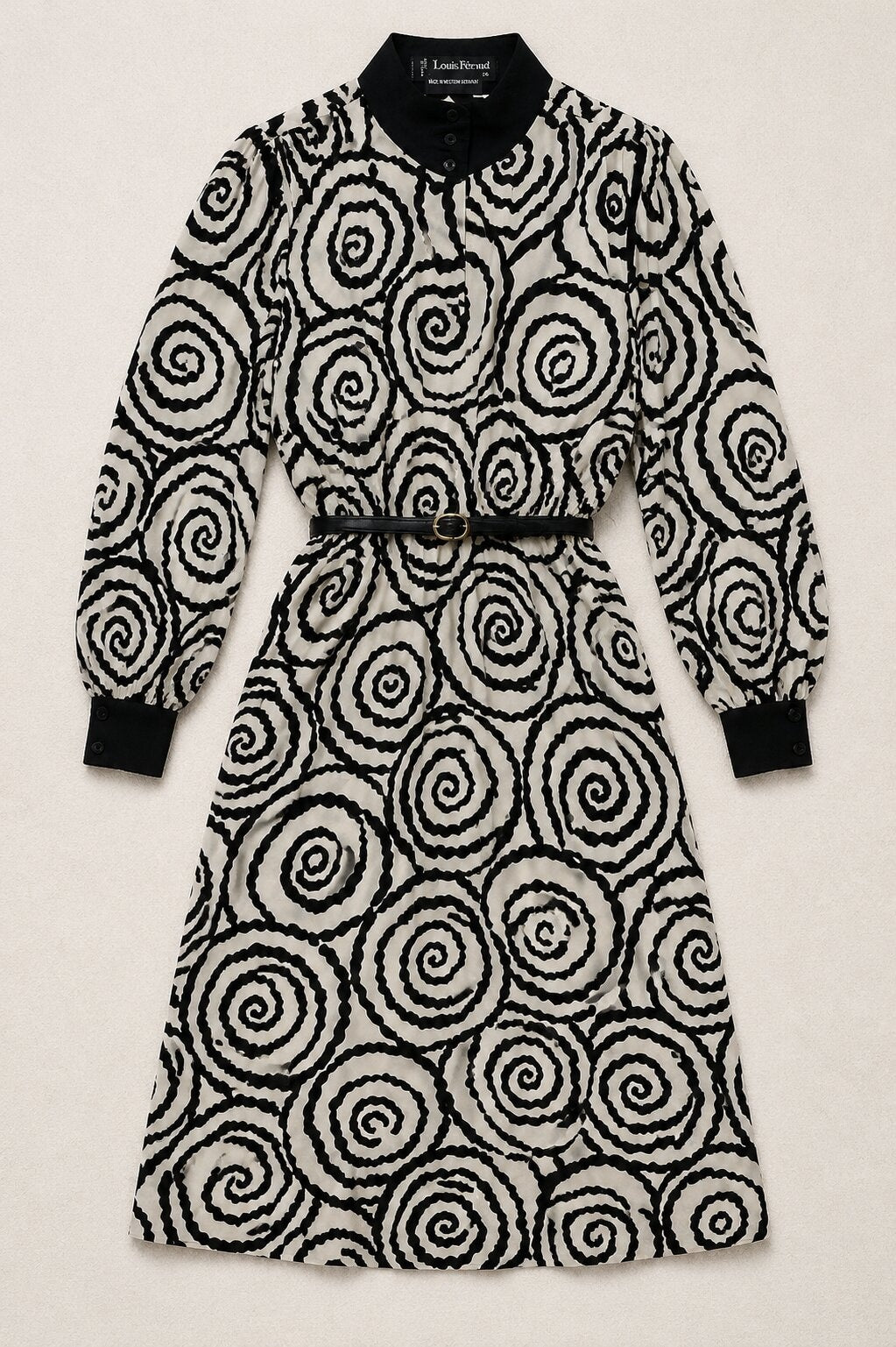 Robe en soie noire et blanche vintage authentique Louis Féraud
