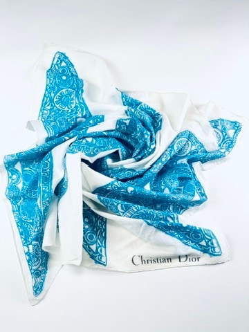 Carré Christian Dior en coton bleu et blanc motif floral vintage authentique