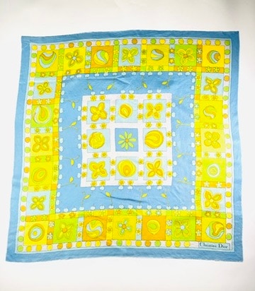 Carré Christian Dior en soie bleu et jaune motif floral vintage authentique