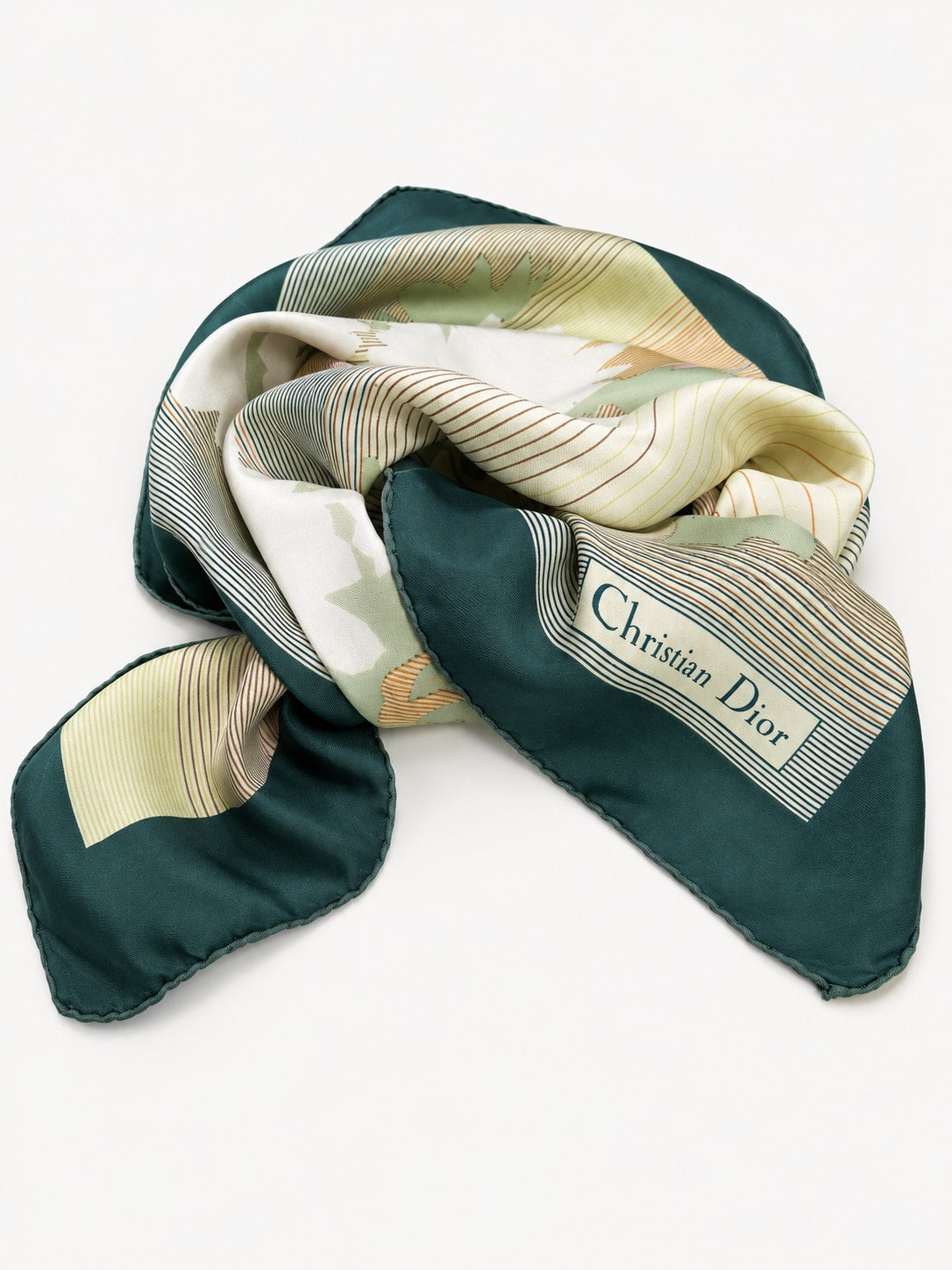 Carré Christian Dior en soie satinée vert et crème motif floral vintage authentique
