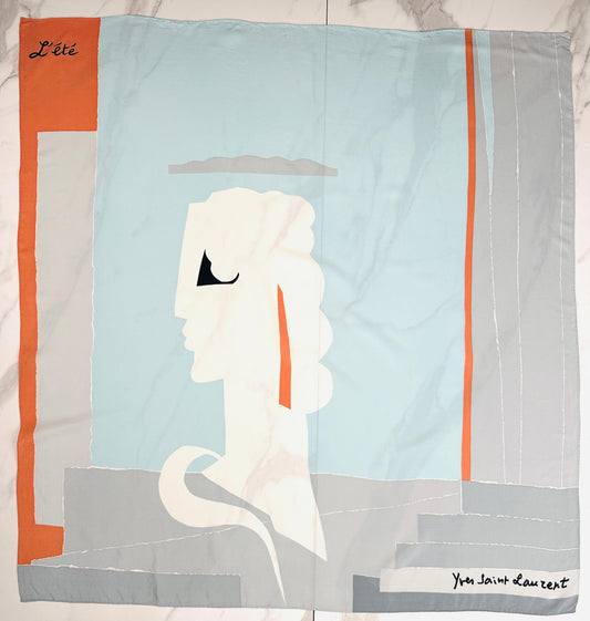 Carré Yves Saint Laurent en soie motif l'été vintage authentique
