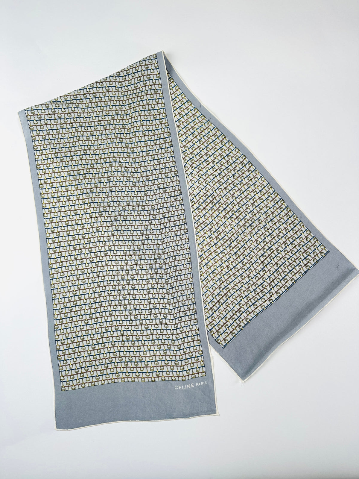 Foulard Céline en soie gris et jaune motif géométrique vintage authentique