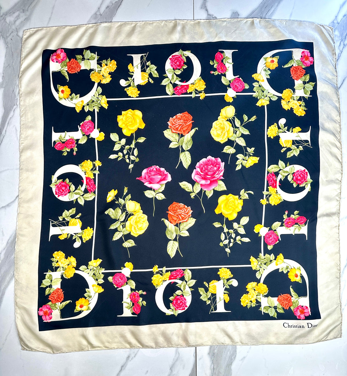 Foulard en soie noire à motif de roses Christian Dior vintage authentique