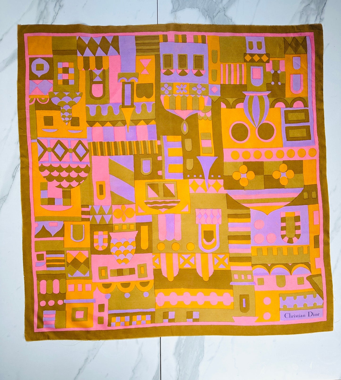 Carré Christian Dior en soie bronze et orange motif géométrique vintage authentique