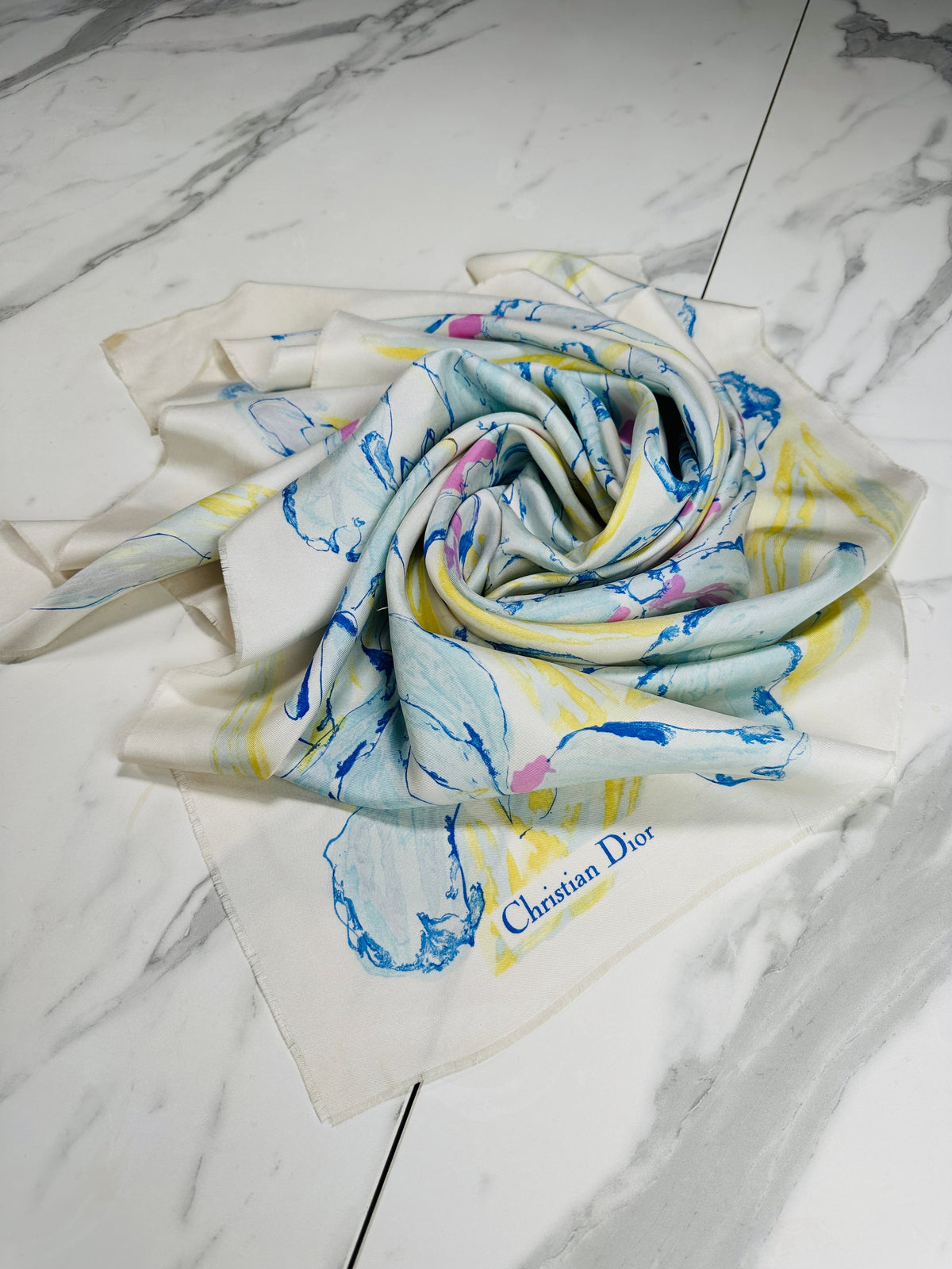 Carré Christian Dior en soie ivoire et bleu motif iris vintage authentique