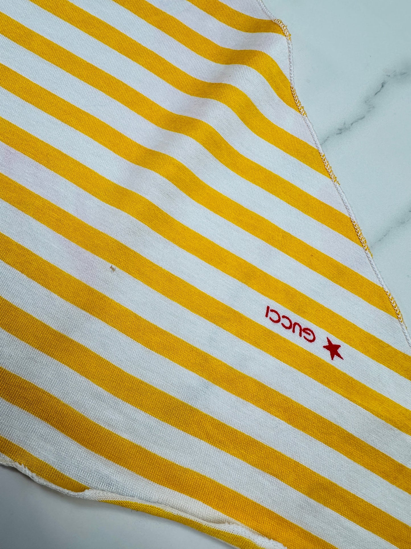 Bandana Gucci en coton jaune et blanc motif rayures vintage authentique