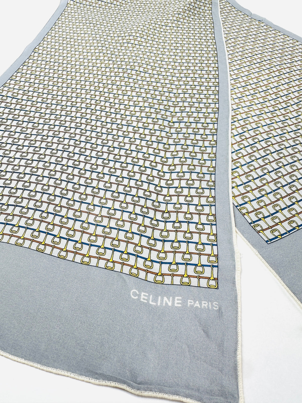 Foulard Céline en soie gris et jaune motif géométrique vintage authentique