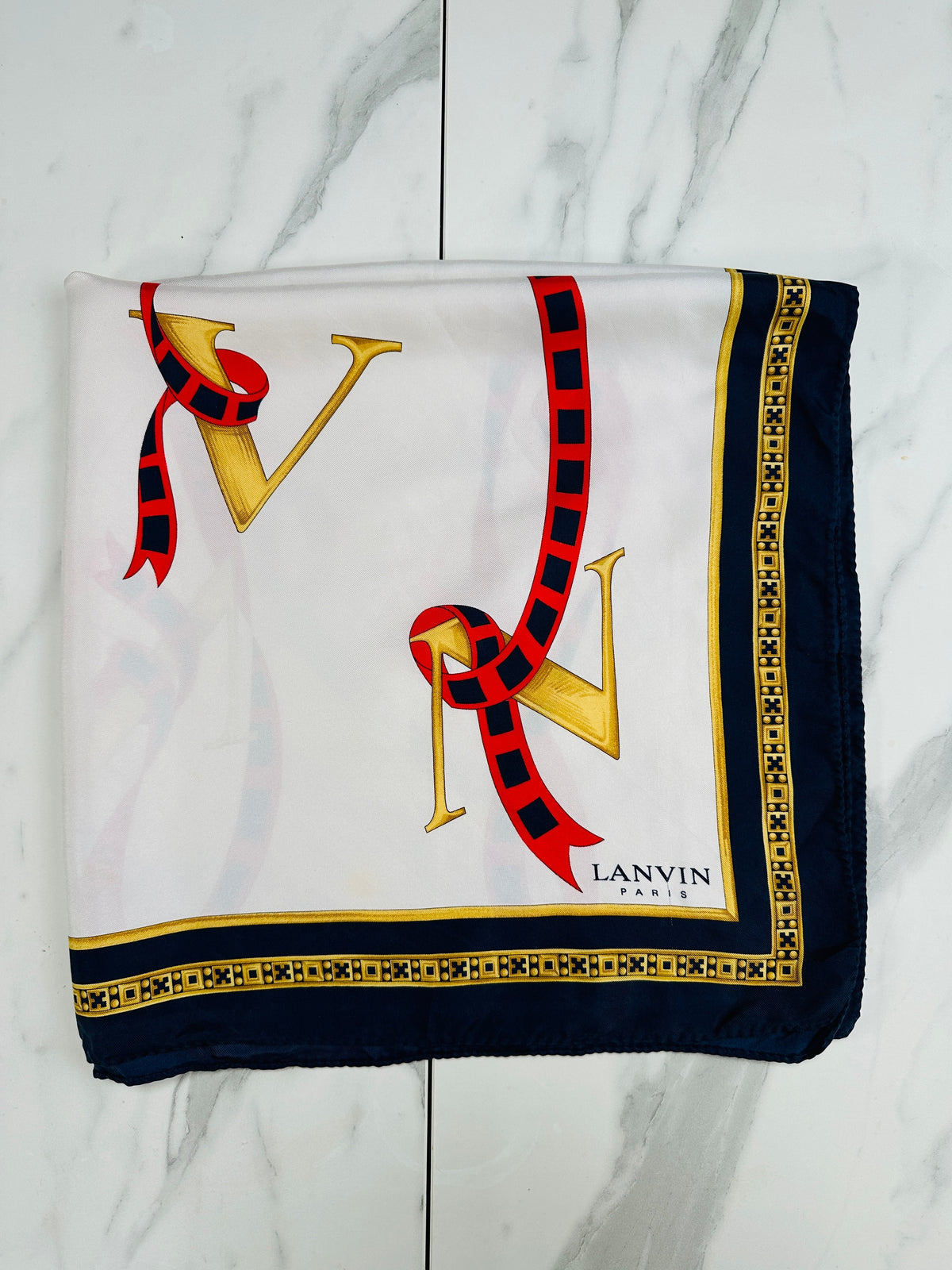Foulard en soie imprimé animalier ivoire et marine Lanvin vintage authentique