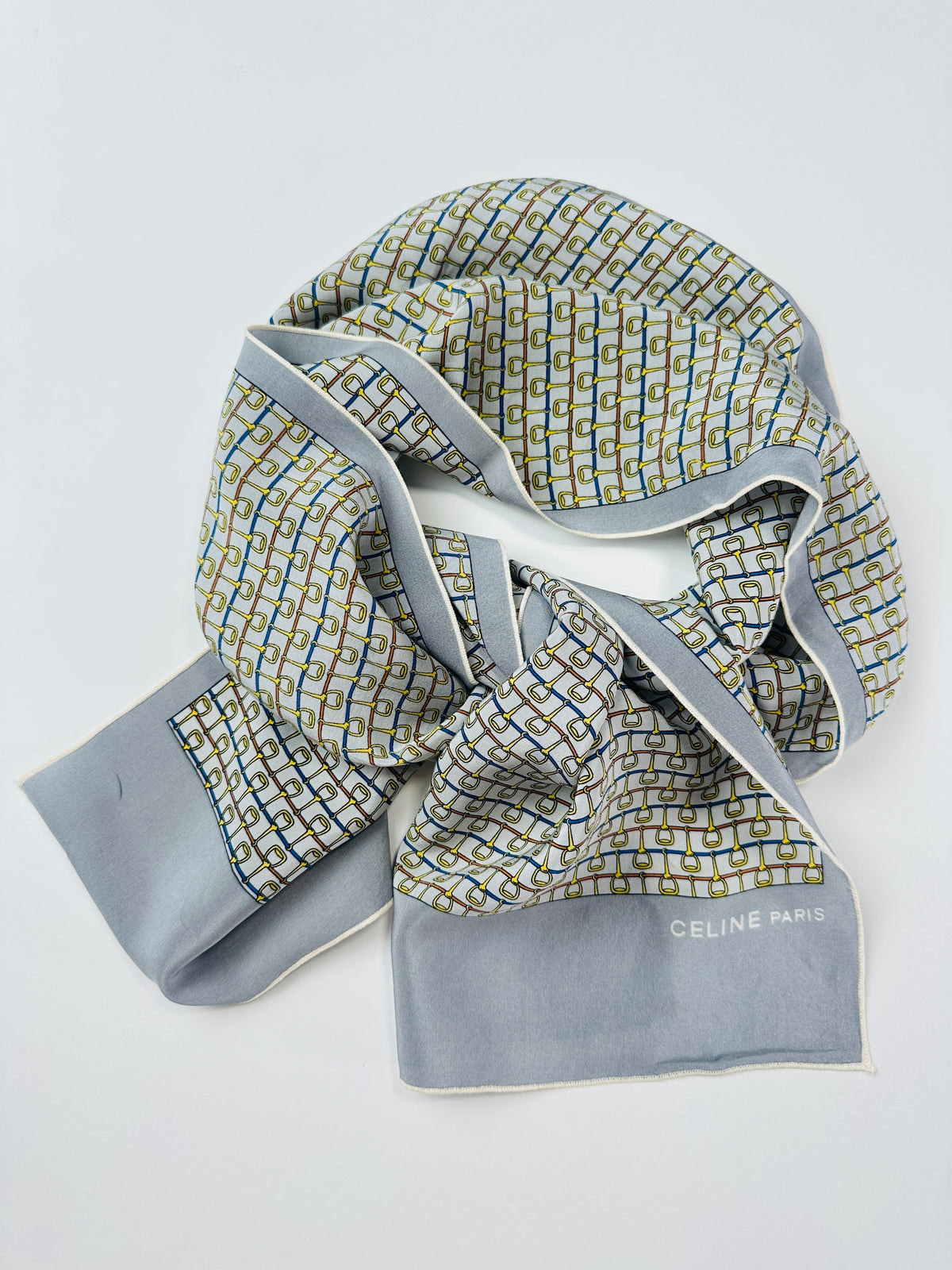 Foulard Céline en soie gris et jaune motif géométrique vintage authentique