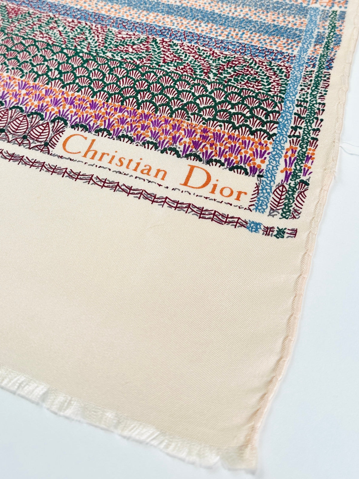 Foulard Christian Dior en soie rose et crème motif floral japonais vintage authentique