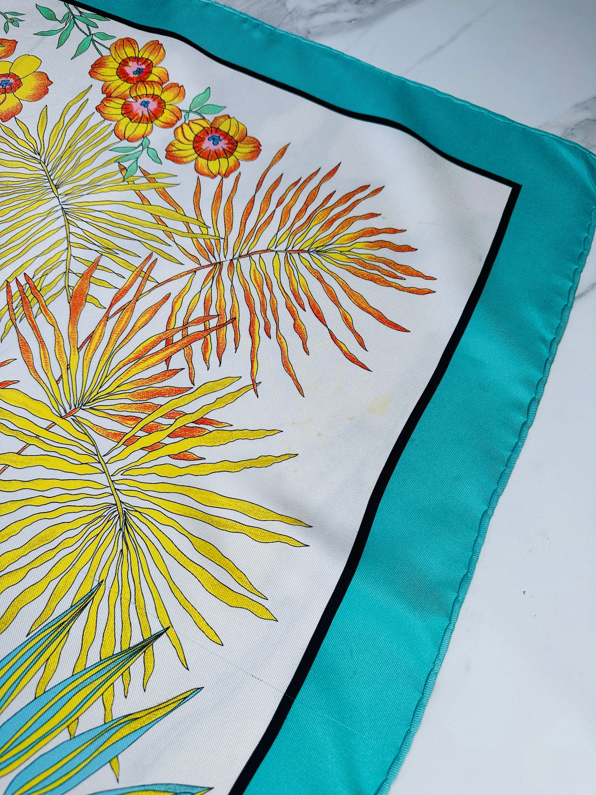 Grand foulard en soie Christian Dior turquoise et ivoire avec motif floral vintage authentique