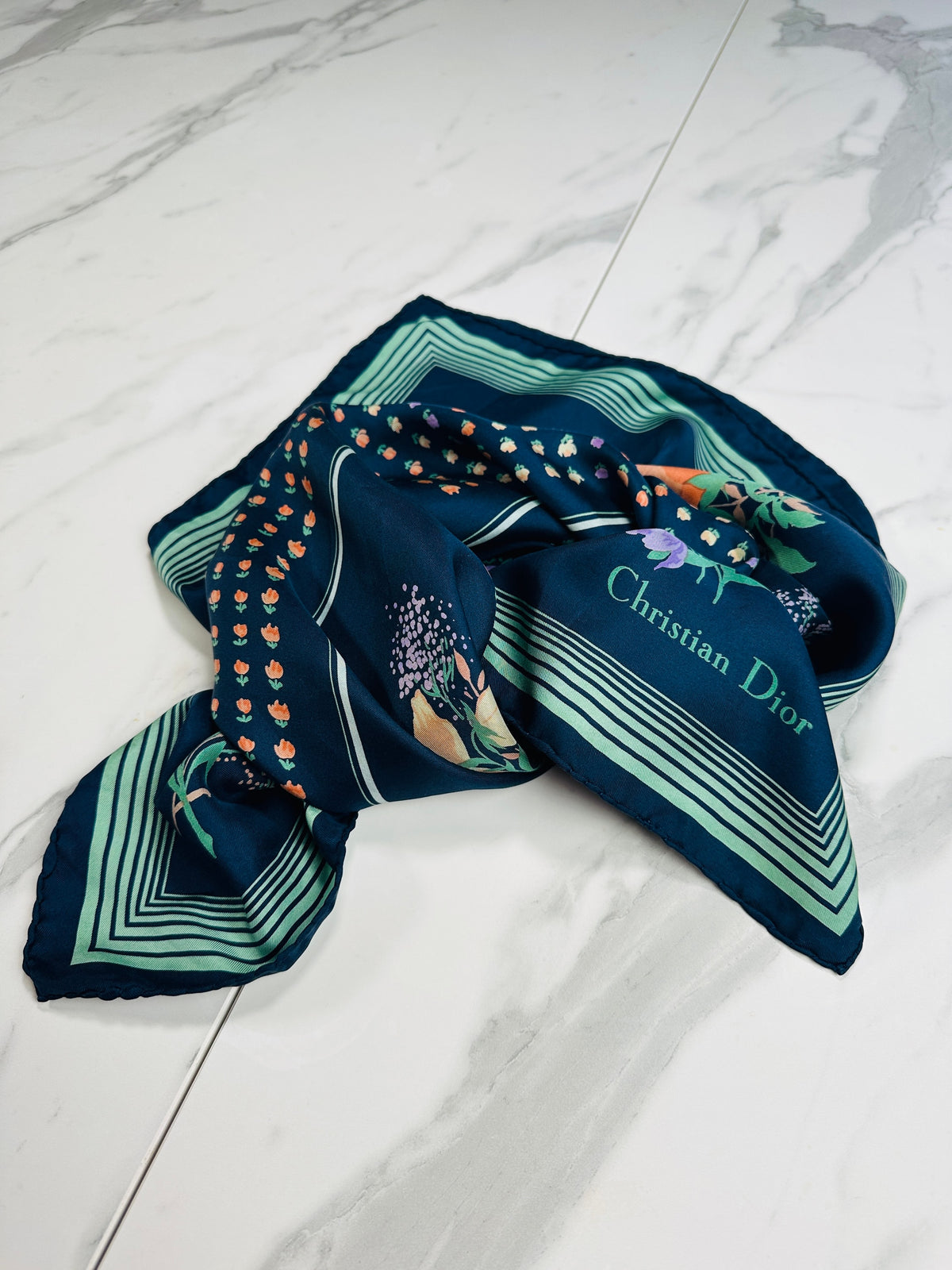 Foulard Vintage Authentique Christian Dior en Soie Satinée Bleue et Verte à Motif Floral