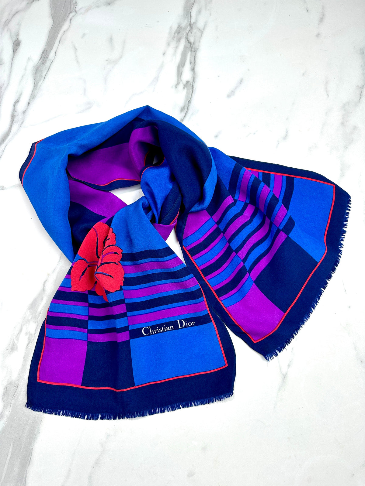 Foulard en soie vintage authentique Christian Dior à motif floral bleu et violet