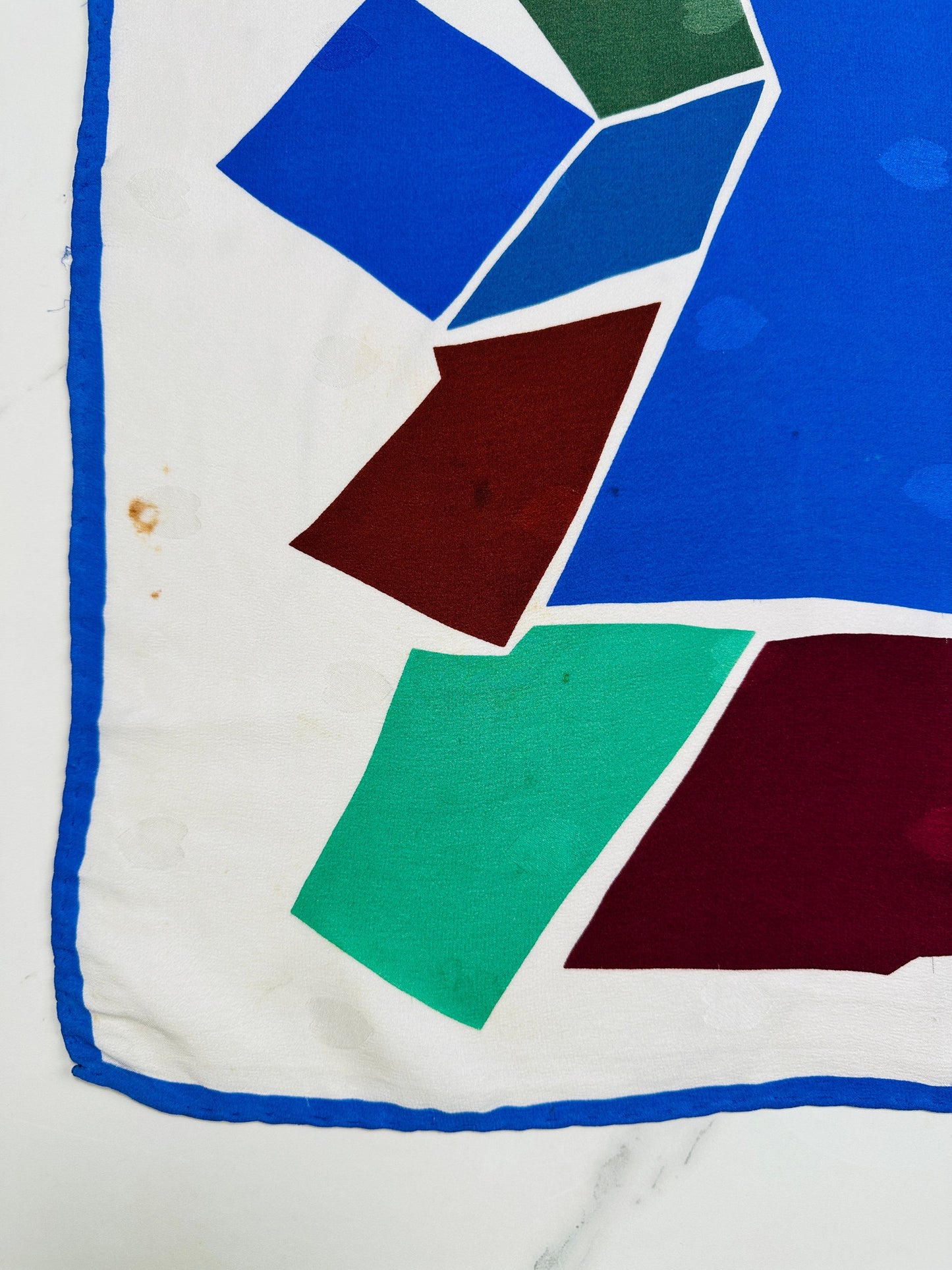 Carré Yves Saint Laurent en soie bleu et blanc Love vintage authentique