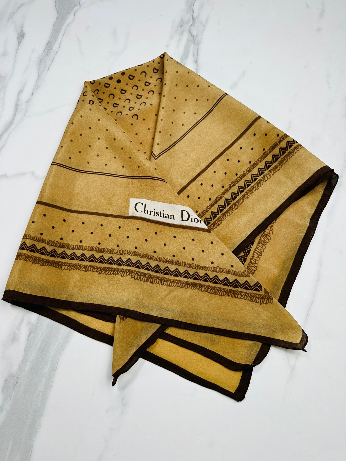 Foulard Vintage Authentique Christian Dior en Crêpe de Soie à Motif Géométrique Beige et Marron