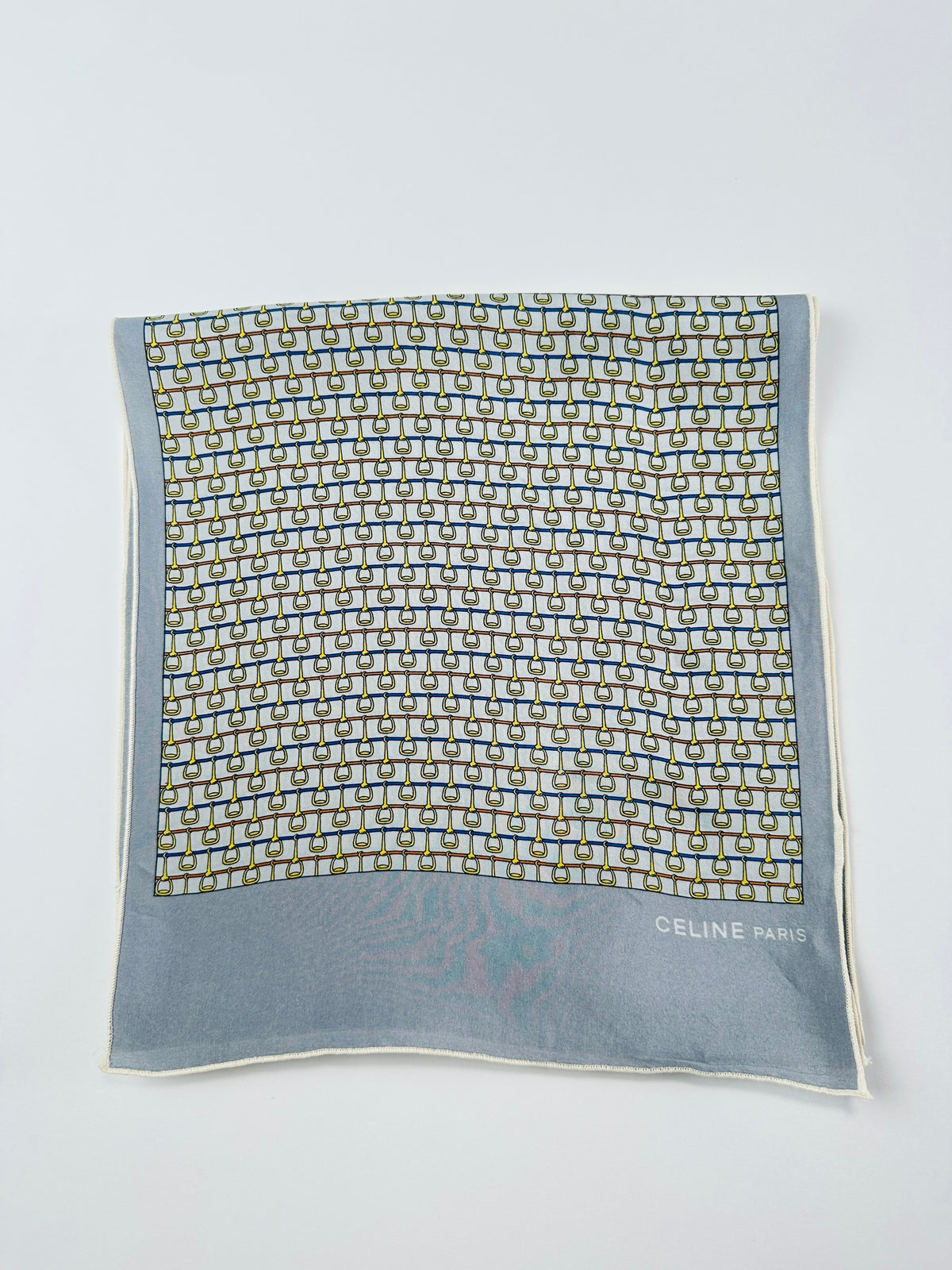 Foulard Céline en soie gris et jaune motif géométrique vintage authentique