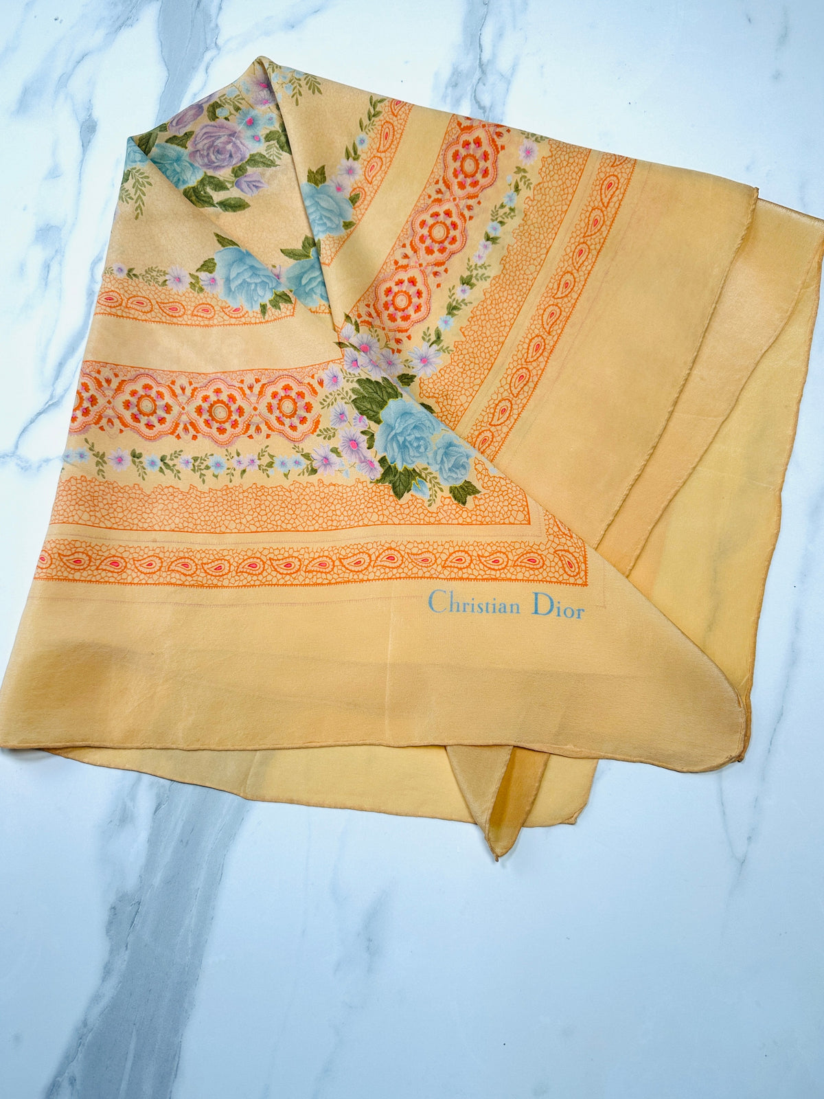 Foulard en soie vintage authentique Christian Dior à motif floral abricot et bleu