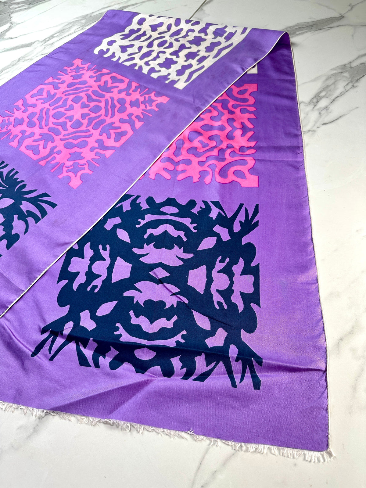 Foulard Lanvin Vintage Authentique en Soie à Motif Abstrait Violet et Rose