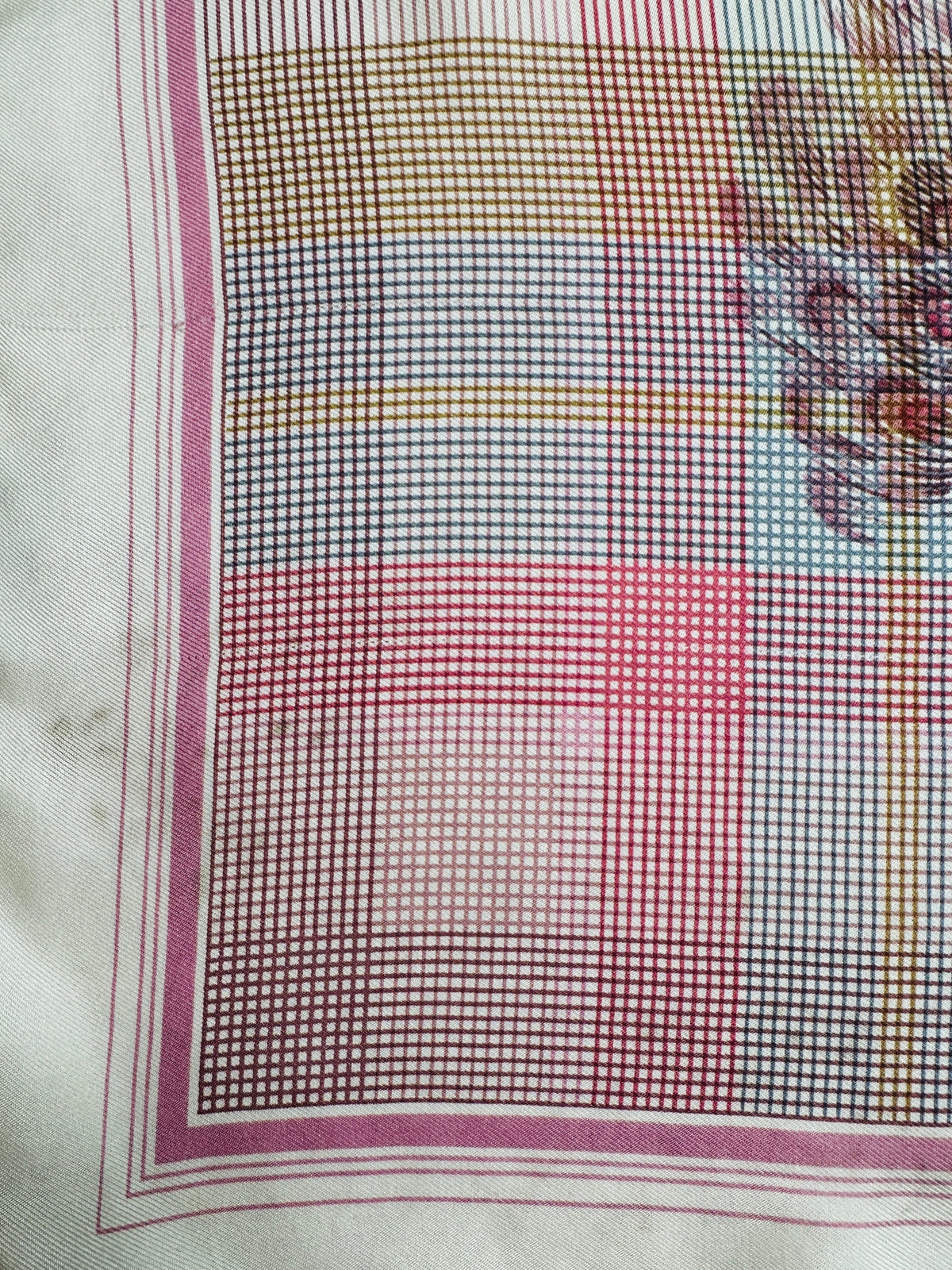 Carré Christian Dior en soie motif plume vintage authentique