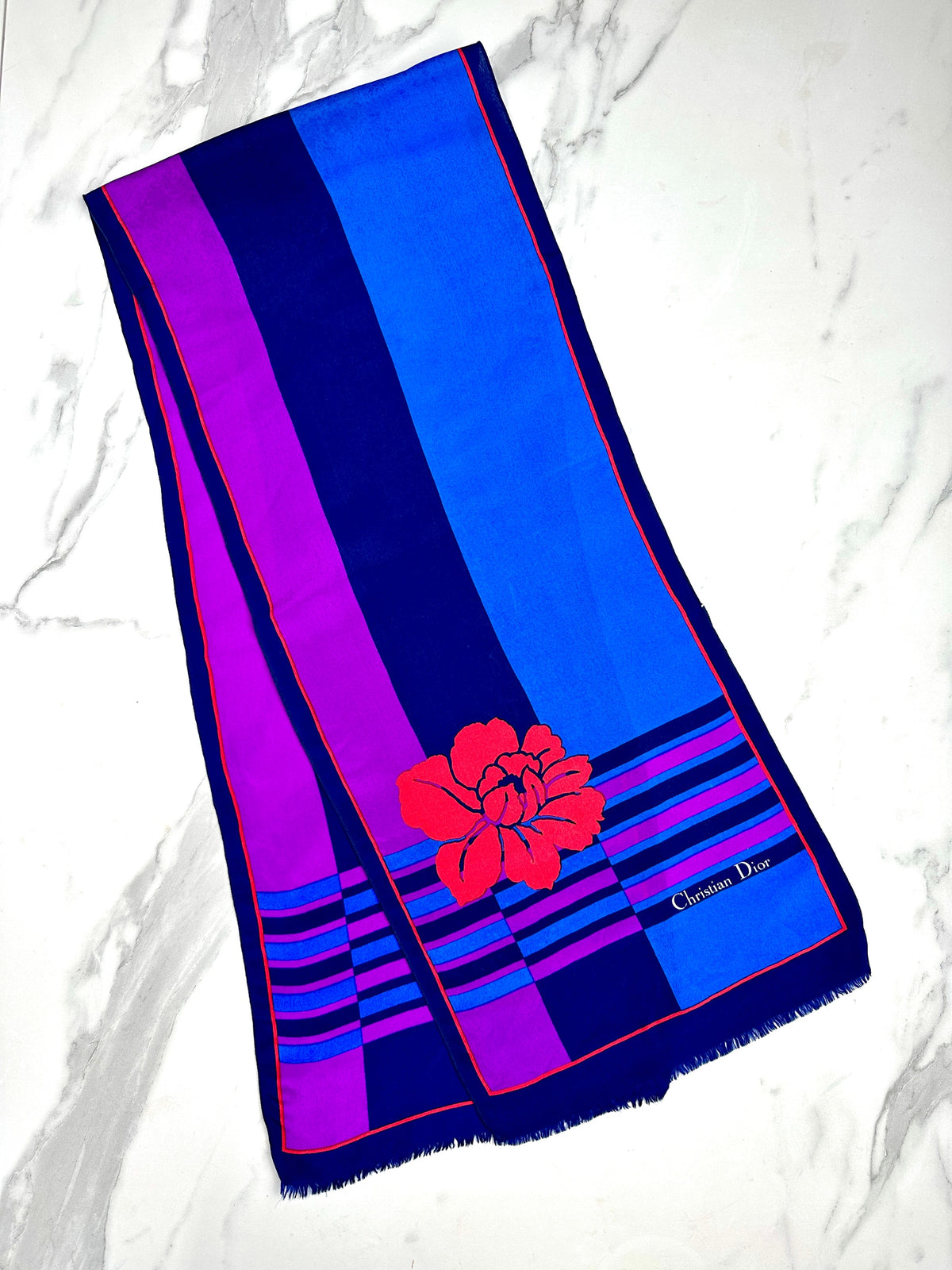 Foulard en soie vintage authentique Christian Dior à motif floral bleu et violet