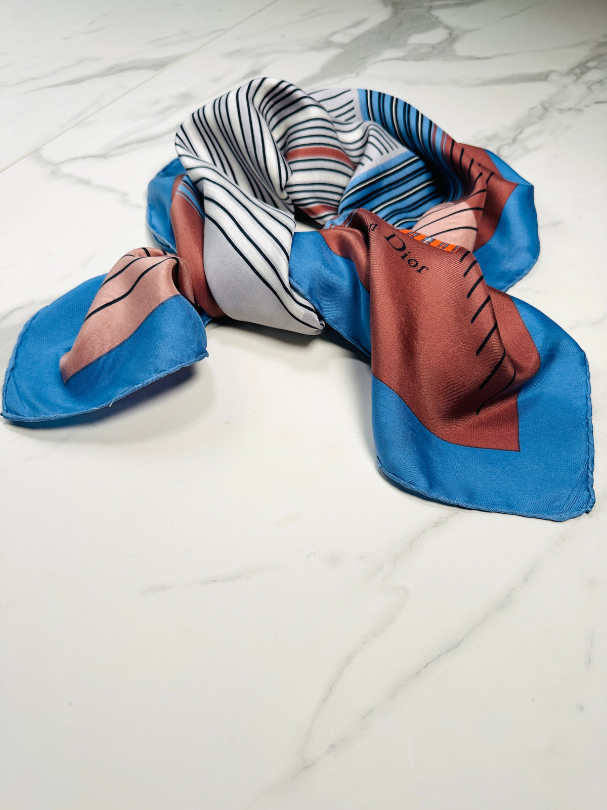 Foulard Dior Vintage Authentique en Soie à Motif Géométrique Bleu et Bronze