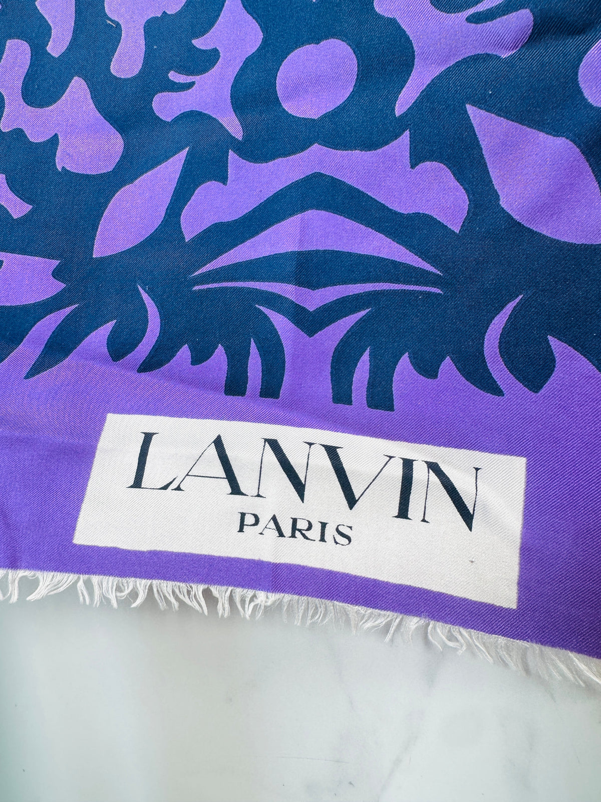 Foulard Lanvin Vintage Authentique en Soie à Motif Abstrait Violet et Rose