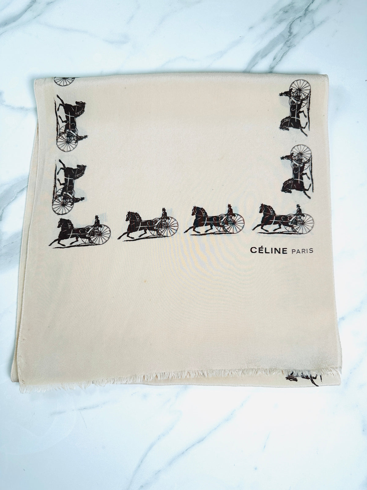 Foulard Céline en soie crème et noir motif équestre vintage authentique
